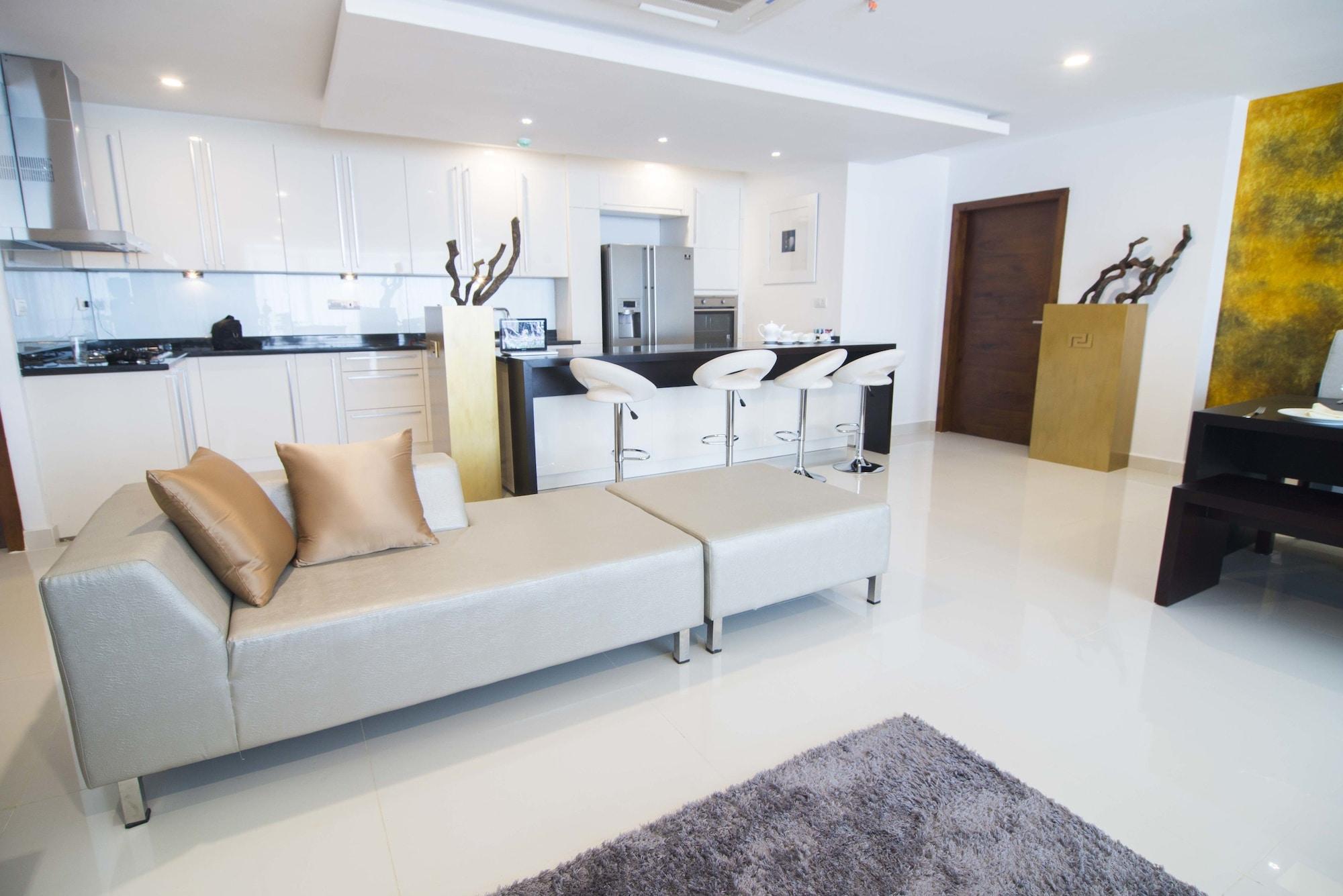 Platinum One Suites Colombo Exterior photo