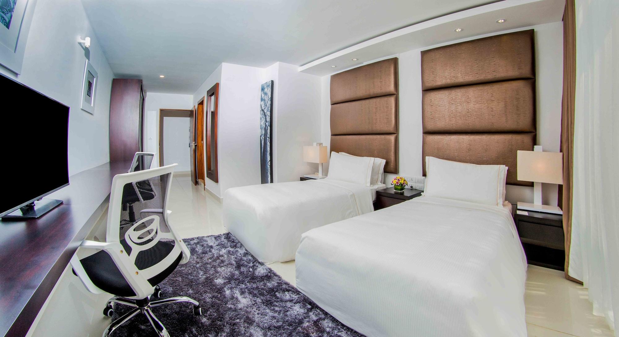 Platinum One Suites Colombo Exterior photo