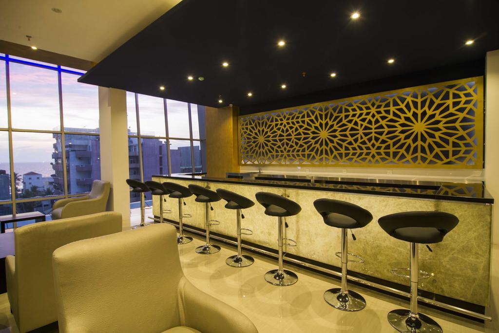 Platinum One Suites Colombo Exterior photo