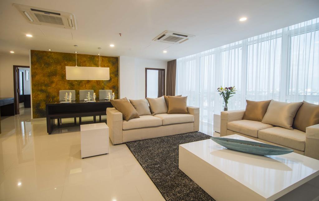 Platinum One Suites Colombo Exterior photo