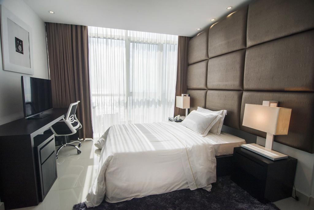 Platinum One Suites Colombo Exterior photo