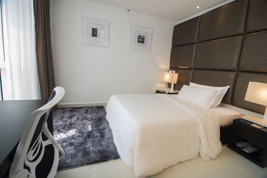 Platinum One Suites Colombo Exterior photo