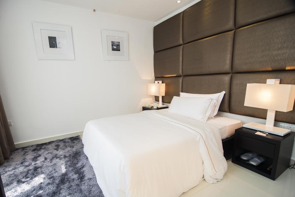 Platinum One Suites Colombo Exterior photo