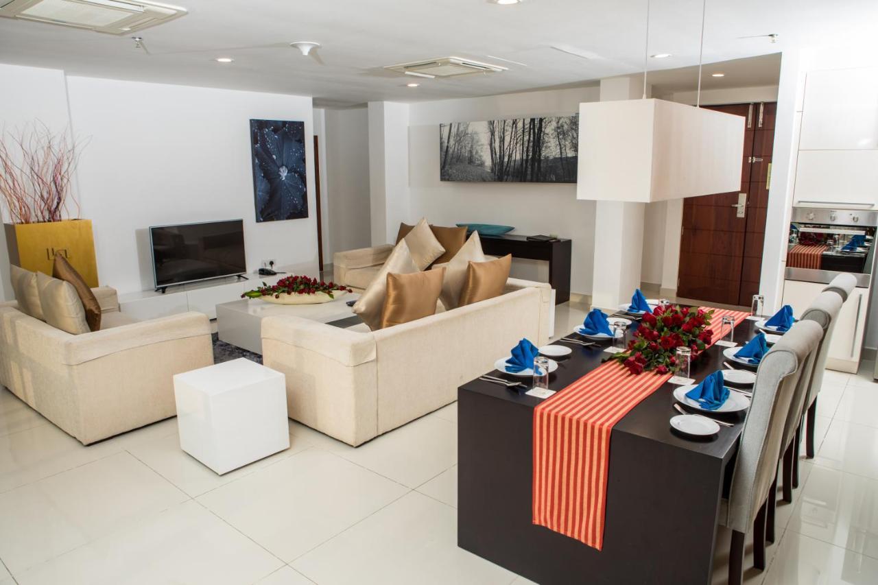Platinum One Suites Colombo Exterior photo